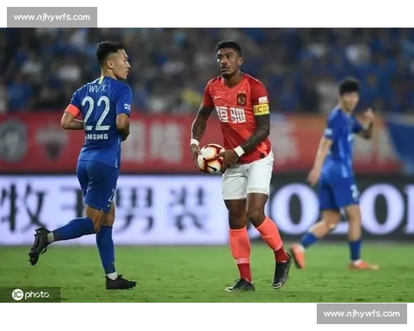 从恒大对决苏宁决赛球场看中国足球巅峰之夜的激情与历史回响